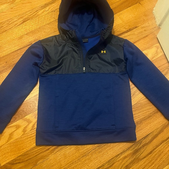 Under Armour Blue Hoodie with Color-Blocked Design and Half-Zip - Picture 4 of 5